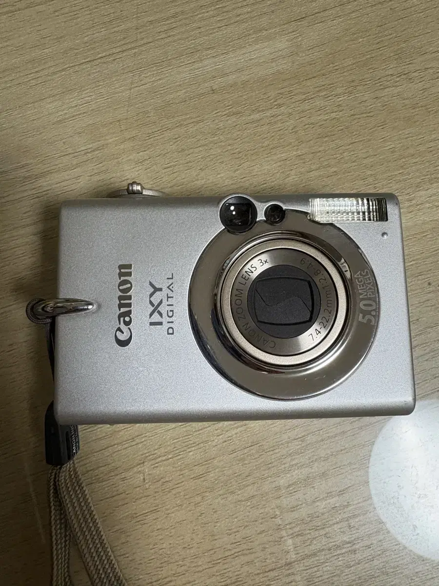 Canon IXY DIGITAL 500