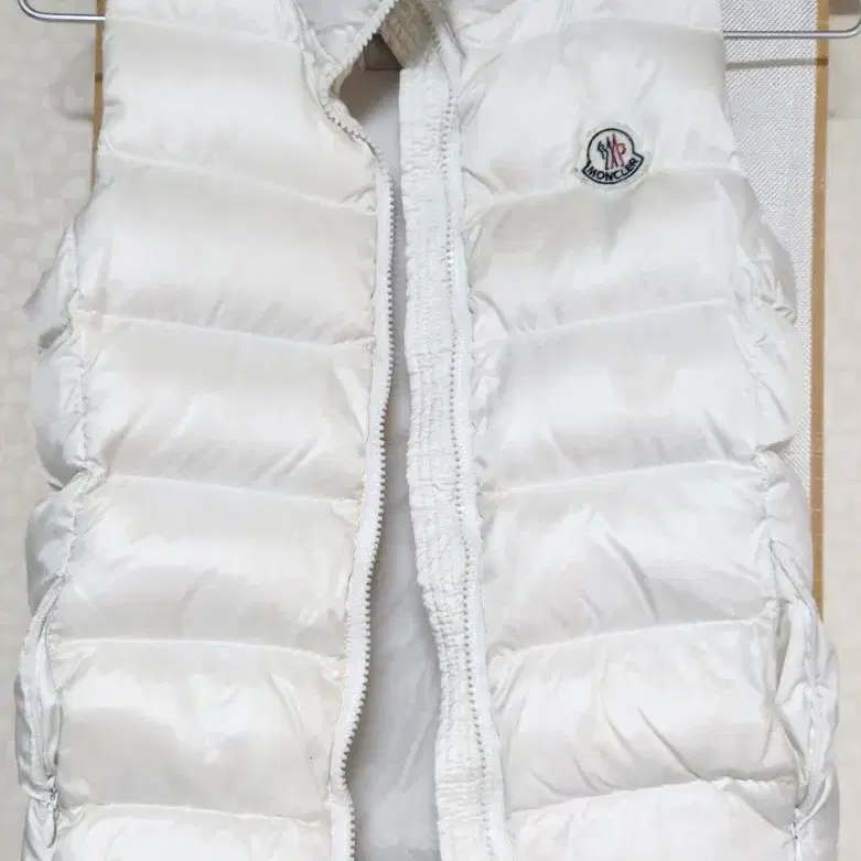 정품 MONCLER 몽클레어 구스 조끼 5