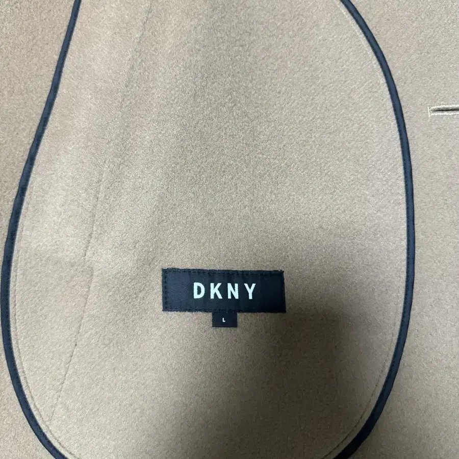 Dkny 코트 판매합니다