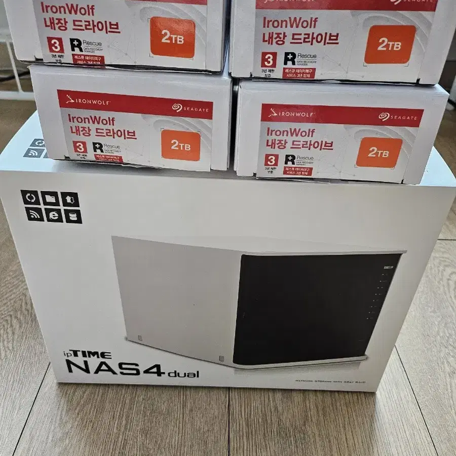 아이피타임 나스 NAS4DUAL Hdd 2tb 4개포함