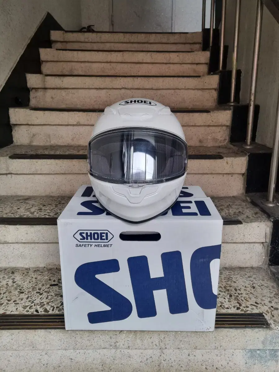 SHOEI  Z-8. 팝니다