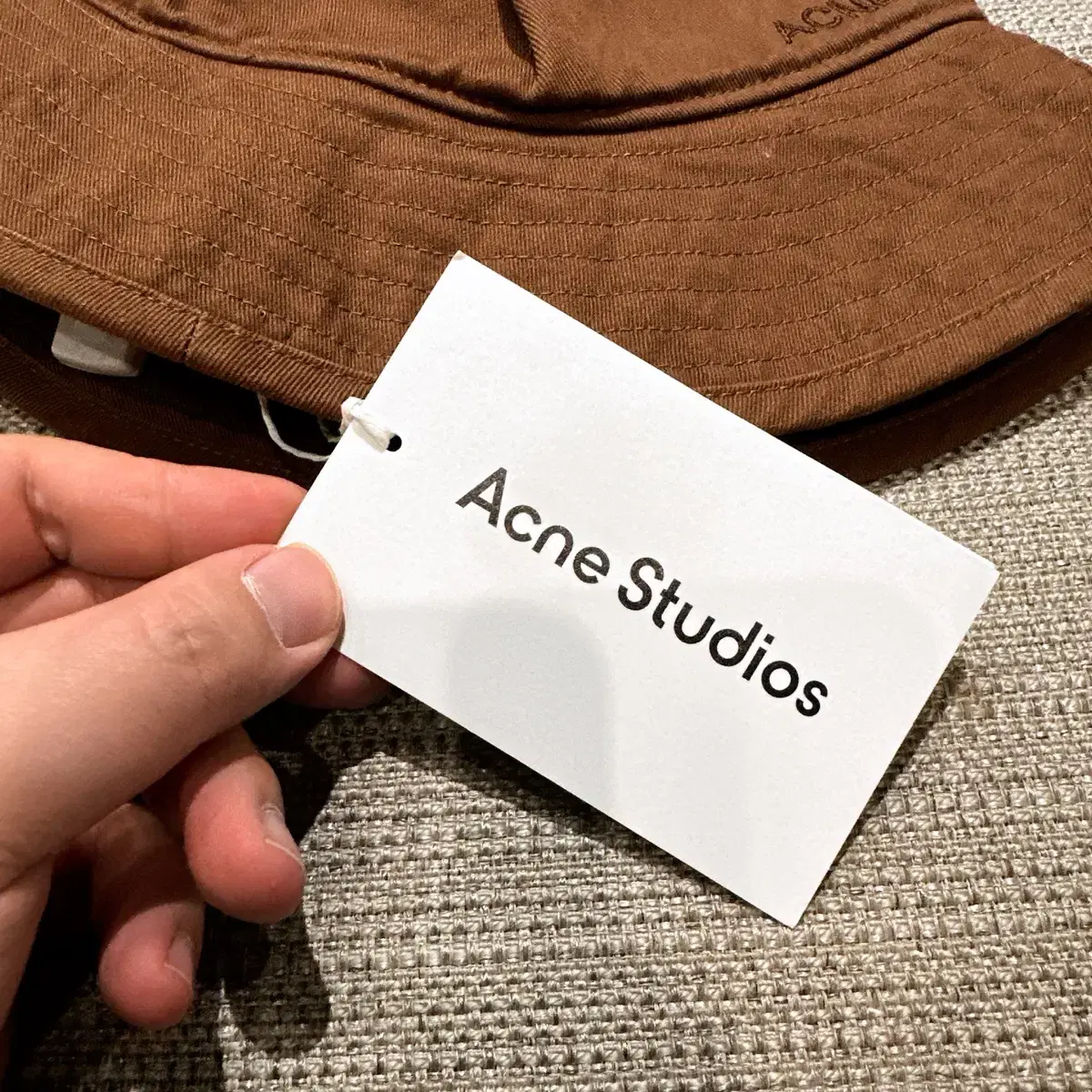 (정품/새상품) ACNE STUDIOS 아크네 스튜디오 브라운 버킷햇