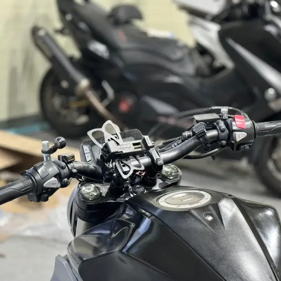 18년식 혼다 cb300r 판매합니다