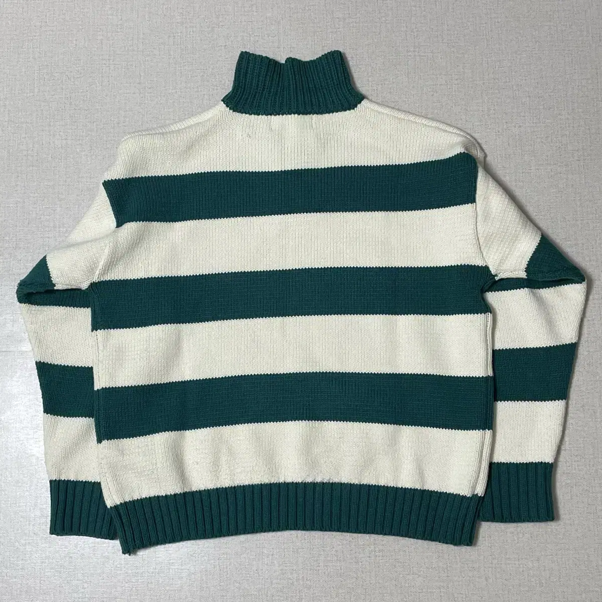 [메인부스] Traveler Oversized Sweater(TEAL G