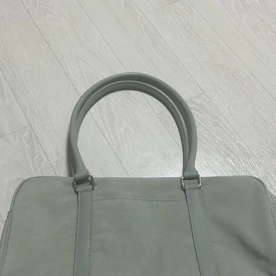 마뗑킴 가방 SPORTY TOTE BAG IN LIGHT KHAKI