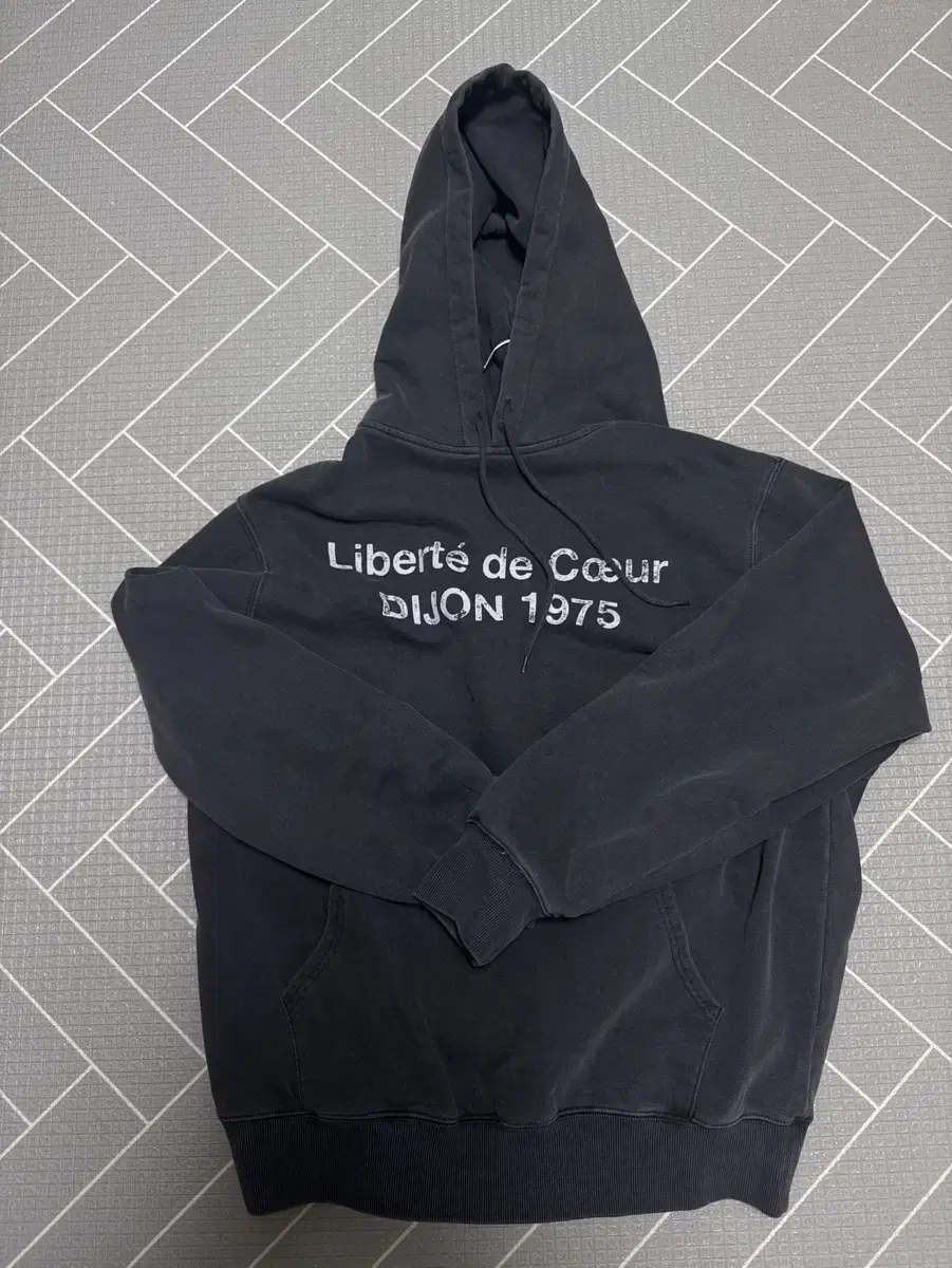 새 상품]카네이테이 DIJON WASHED HOODIE (차콜)