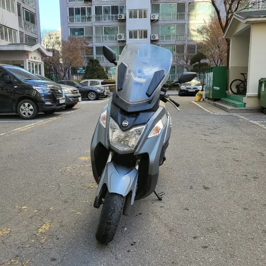 SYM 조이맥스z 300ABS 20년식 팝니다