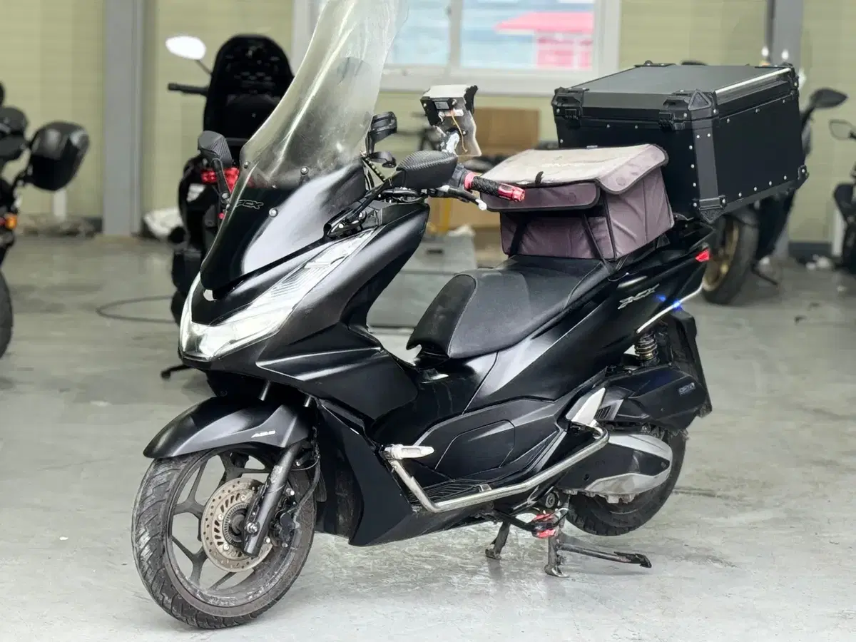 혼다 pcx125 21년식 7만km 배달셋팅완료된 차량 판매합니다!