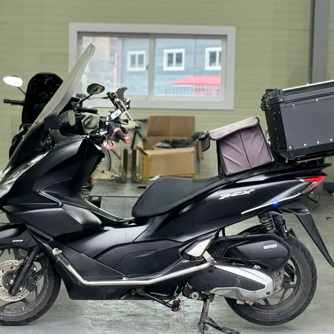 혼다 pcx125 21년식 7만km 배달셋팅완료된 차량 판매합니다!