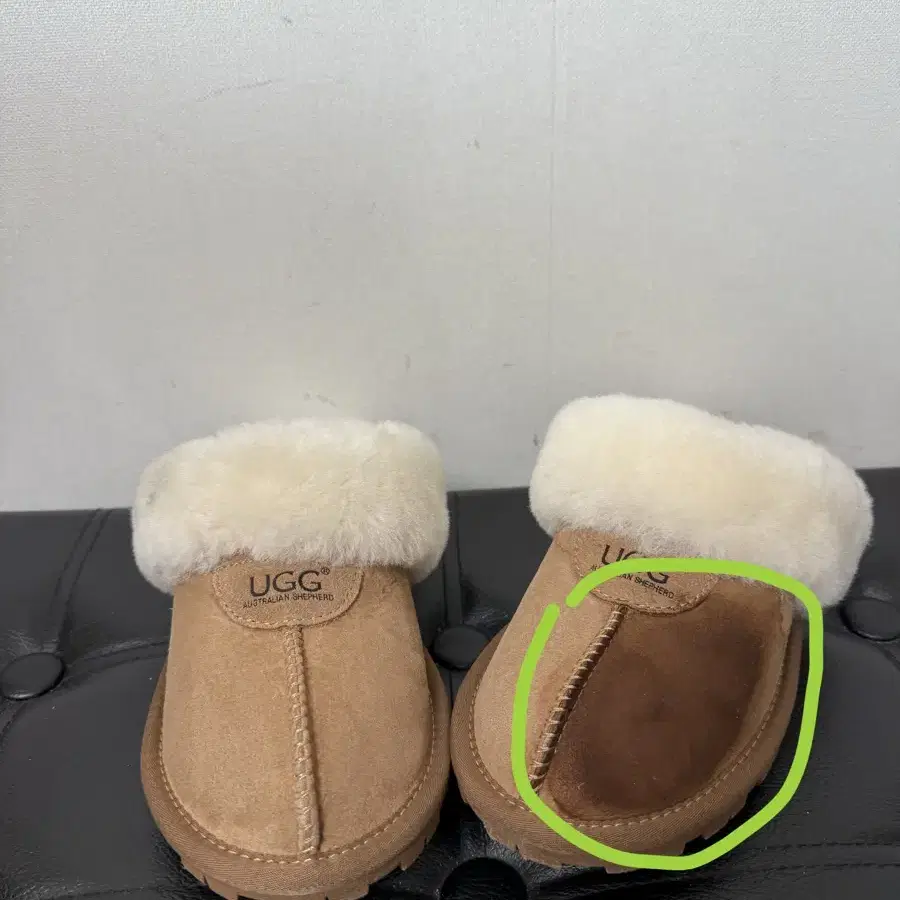 어그 UGG 뮬 슬리퍼 EU 38 사이즈 (235~240)