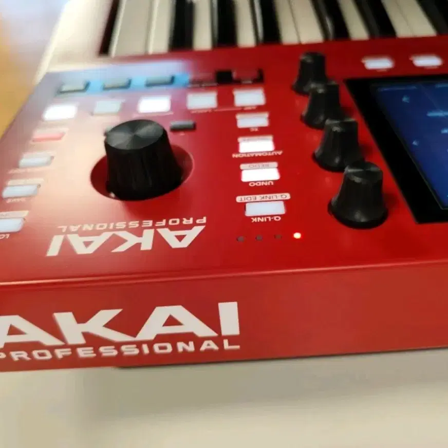 AKAI MPC Key 37