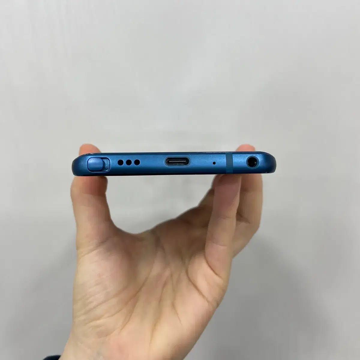 Q8 블루 64GB A급 부산 중고폰 팝니다 60151