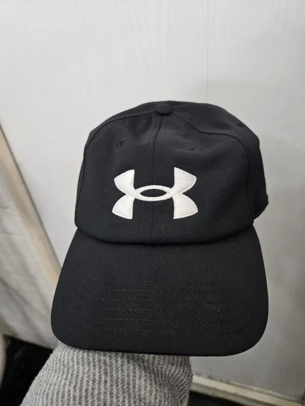 FREE사이즈 )) UNDER ARMOUR 언더아머 블랙 볼캡 모자!