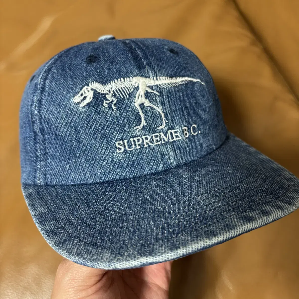 Supreme 슈프림 쥬라기 워시드 데님 6패널 볼캡 모자 (Denim)