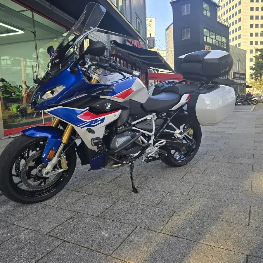 23년식 bmw r125rs 판매