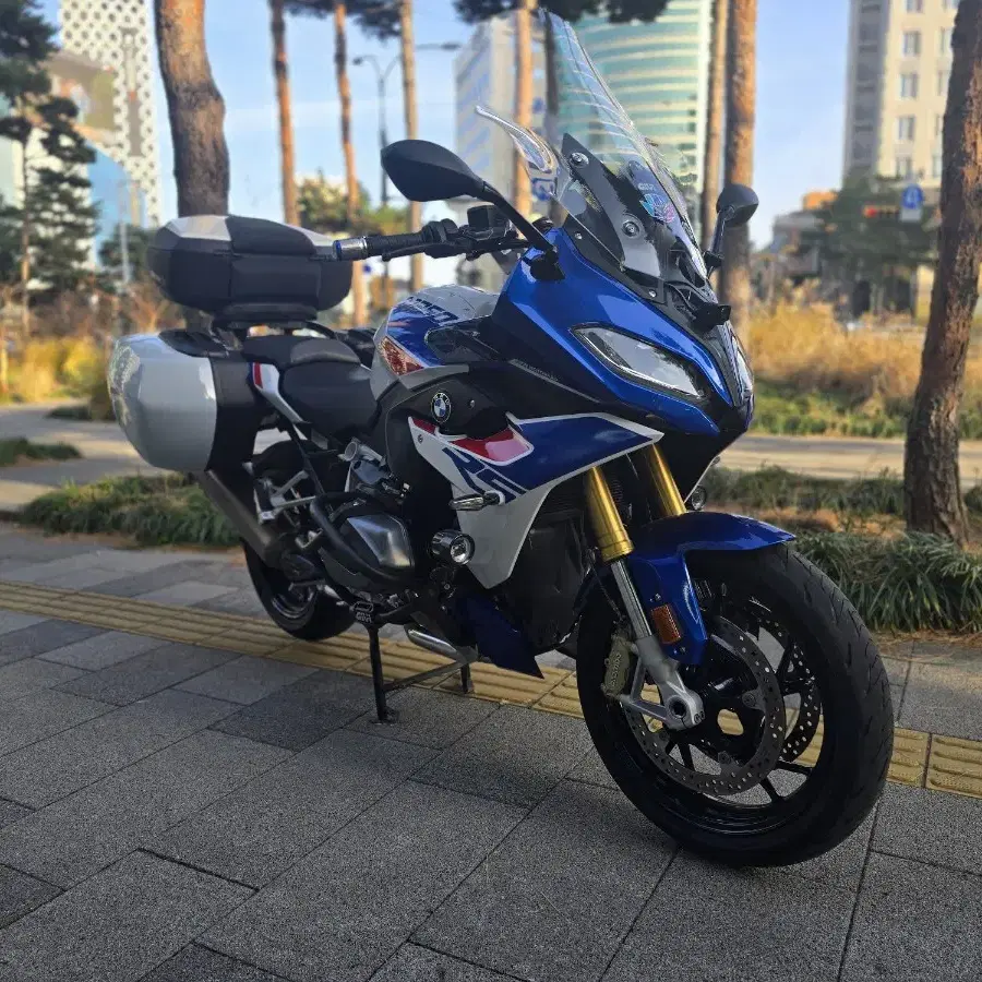 23년식 bmw r125rs 판매