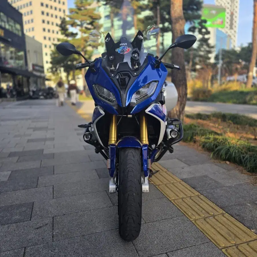 23년식 bmw r125rs 판매