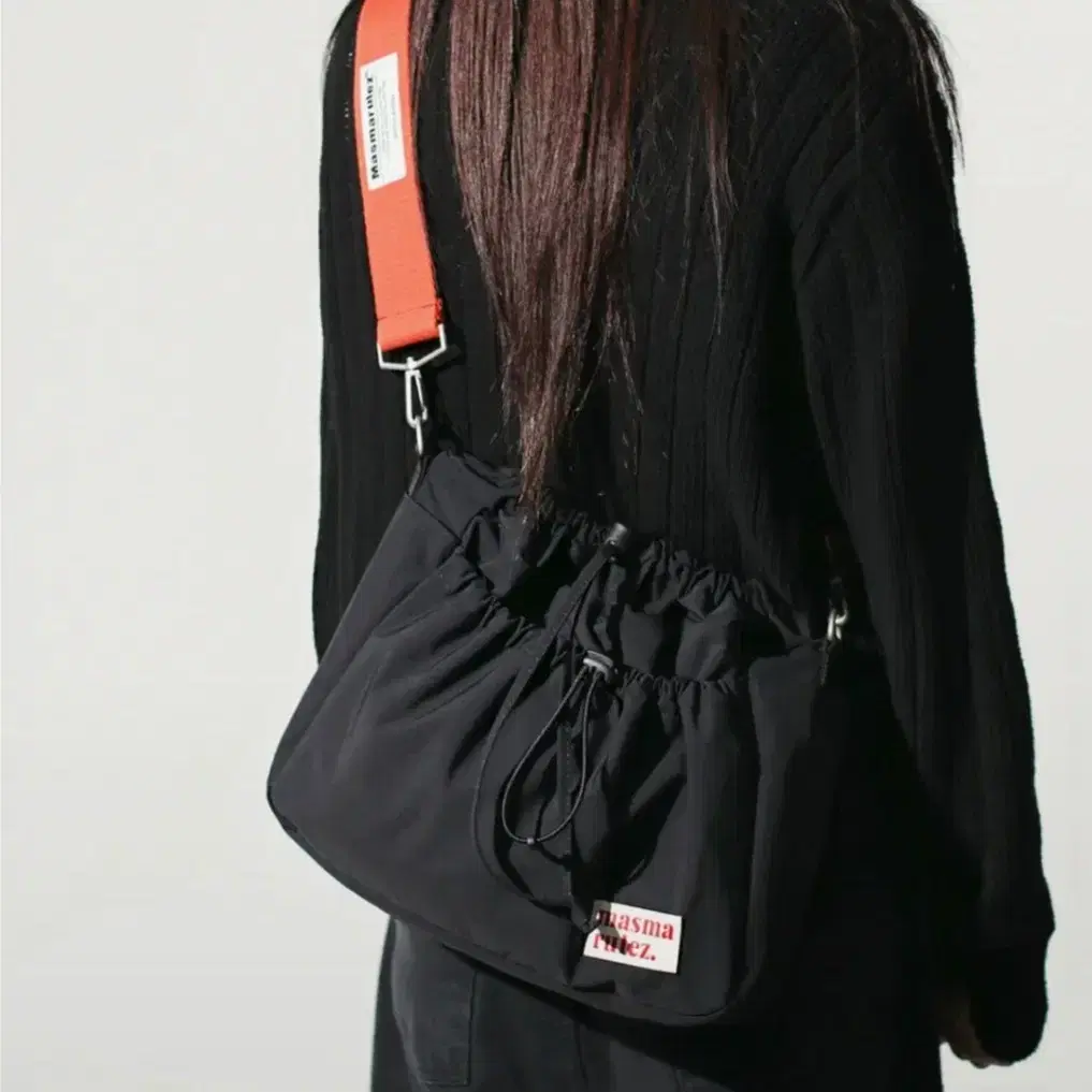 마스마룰즈-8 pocket cross bag_black