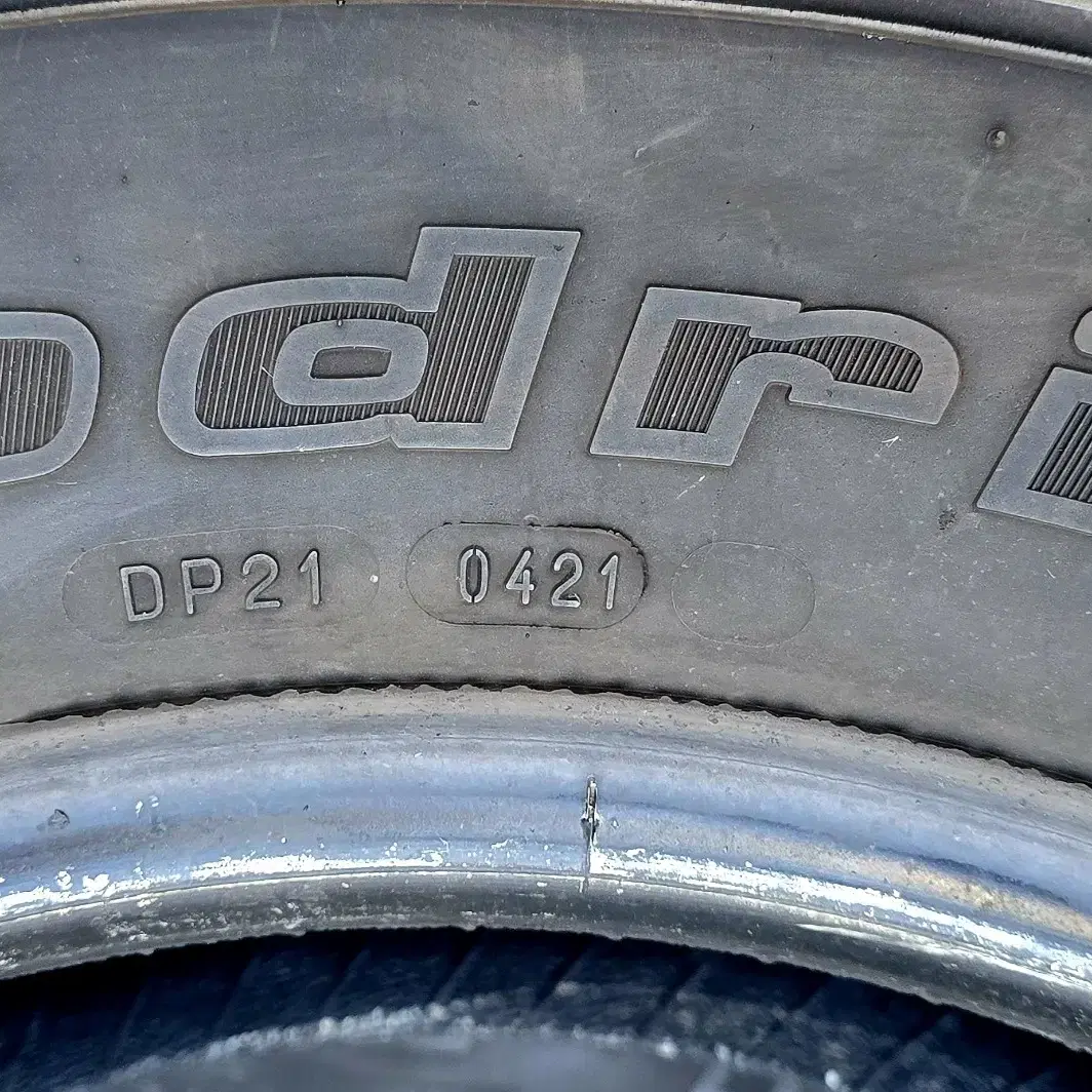 bfgoodrichMT 255 75 17 중고타이어 2본 판매