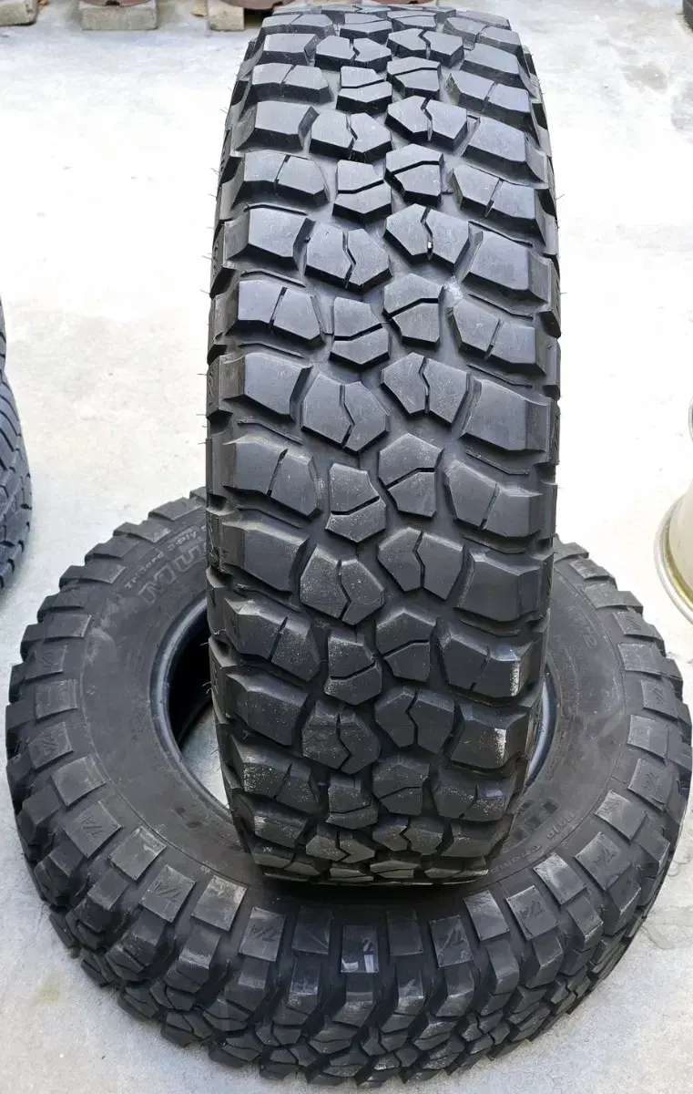 bfgoodrichMT 255 75 17 중고타이어 2본