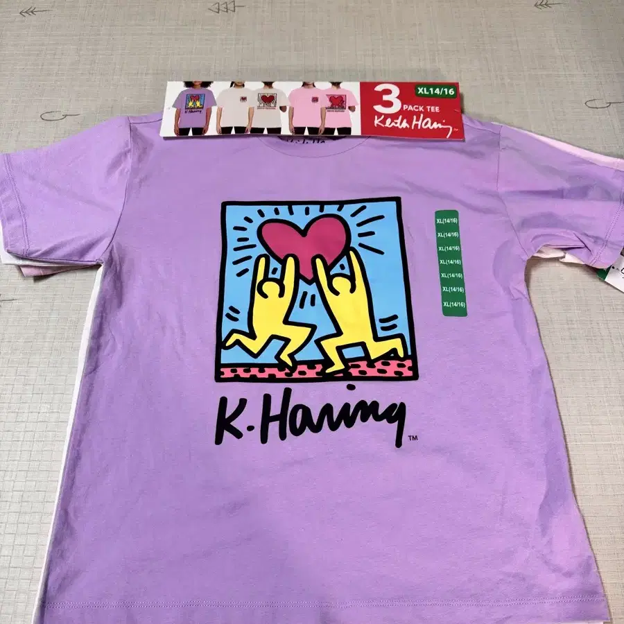 새상품) 14-16세 Keith Haring 반팔티셔츠