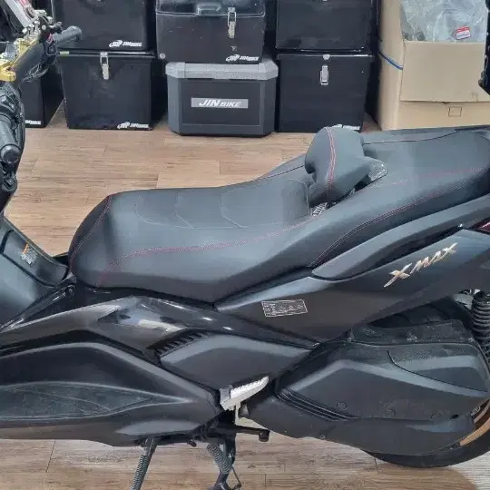 XMAX300 중고판매합니다