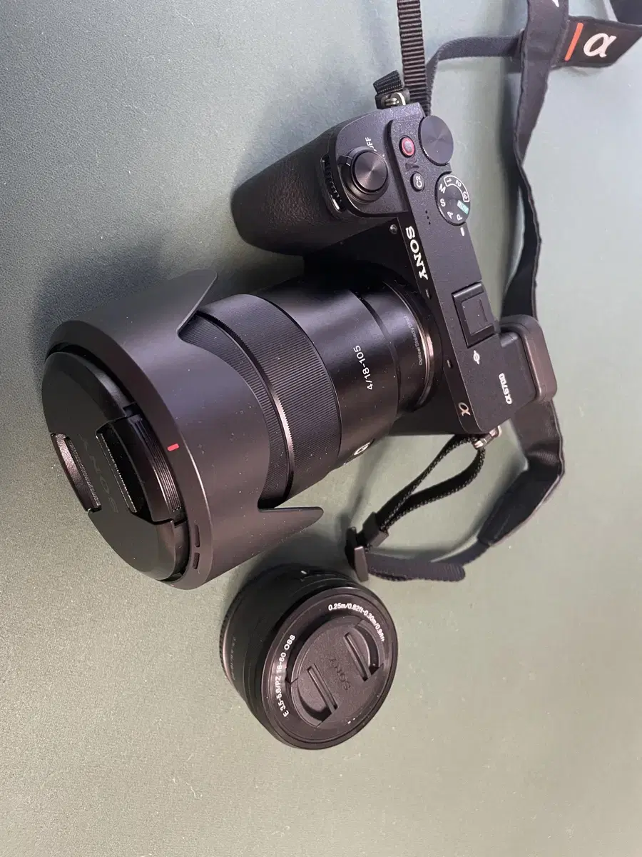 SONY a6700 번들킷+18-105렌즈 판매합니다