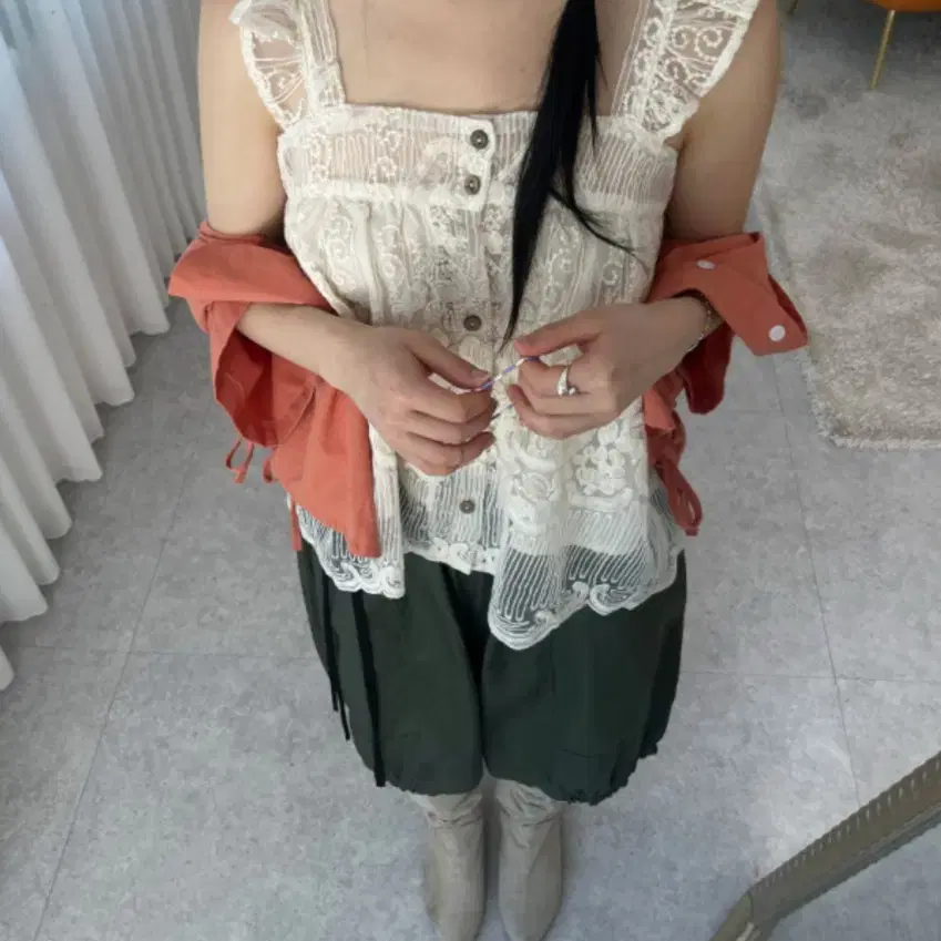 김아홉 프렌치 레이스 슬리브리스 french lace sleeveless