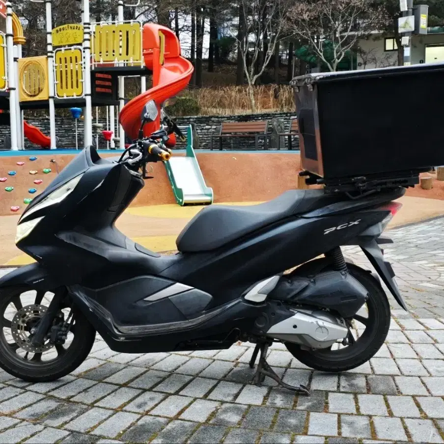 혼다 PCX125 19년식 더뉴모델 배달세팅 판매합니다