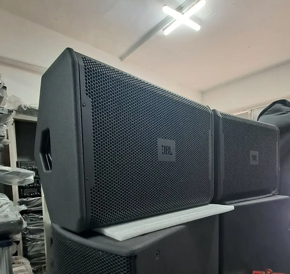 jBL VRX915M  모니터스피커2통 jBL