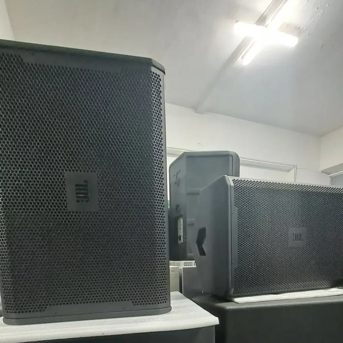 jBL VRX915M  모니터스피커2통 jBL