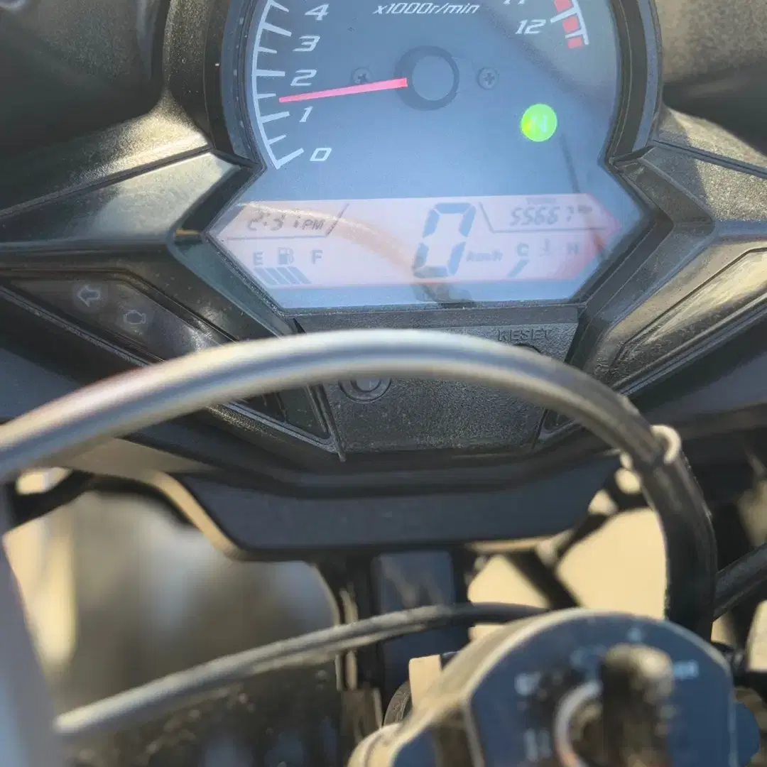 혼다 cbr125r 14년식 5만km 관리 잘된차량 저렴하게 판매합니다.