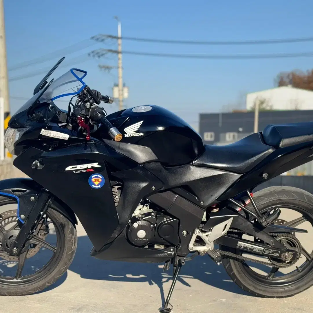 혼다 cbr125r 14년식 5만km 관리 잘된차량 저렴하게 판매합니다.