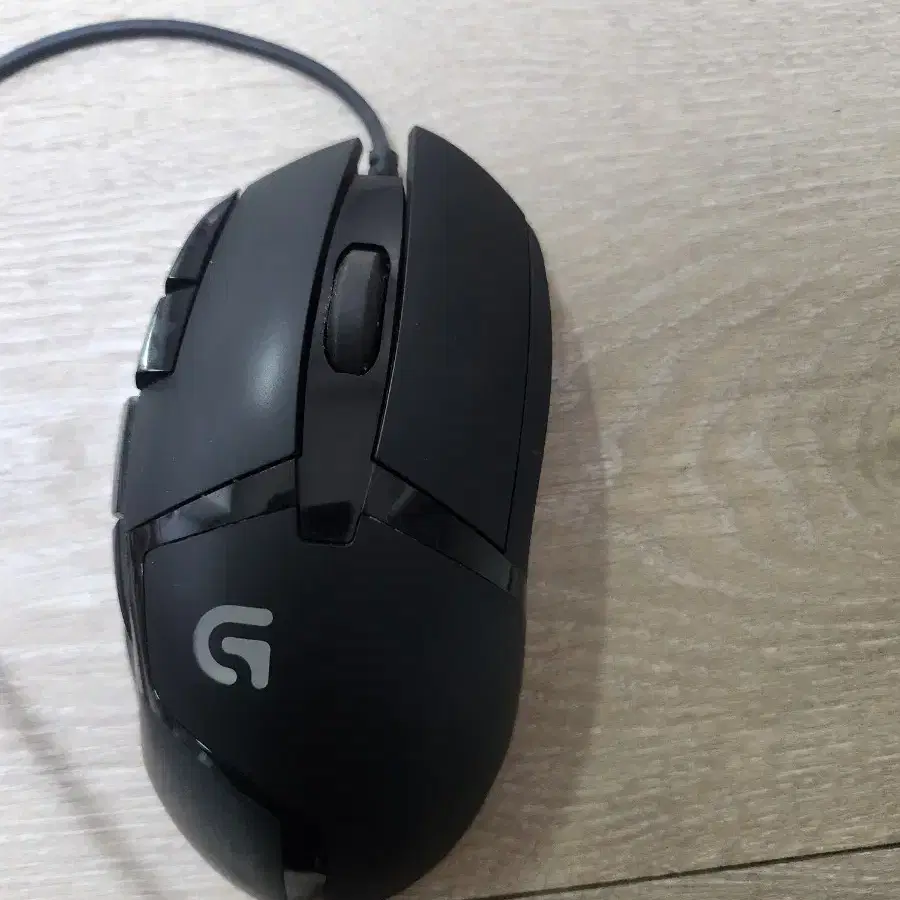 로지텍 g 402