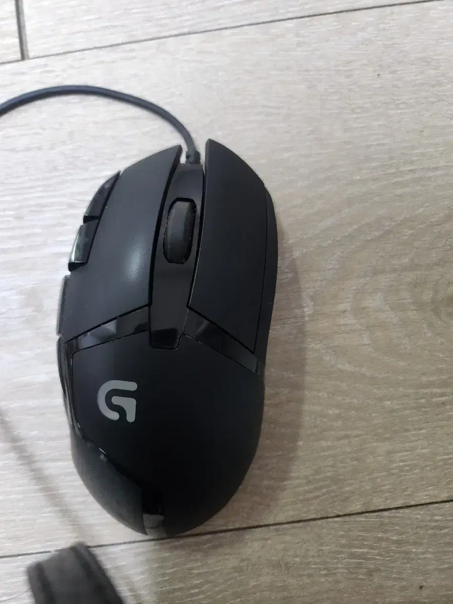 로지텍 g 402