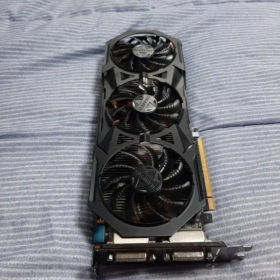 gtx980 그래픽카드 3펜