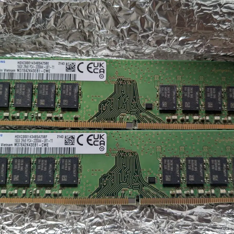 삼성 DDR4 3200 16GB 두개