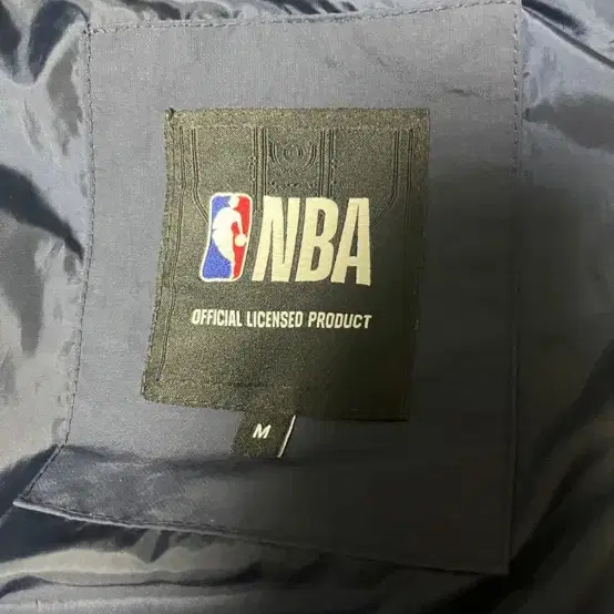 NBA 아치형 바시티 M사이즈 야구점퍼