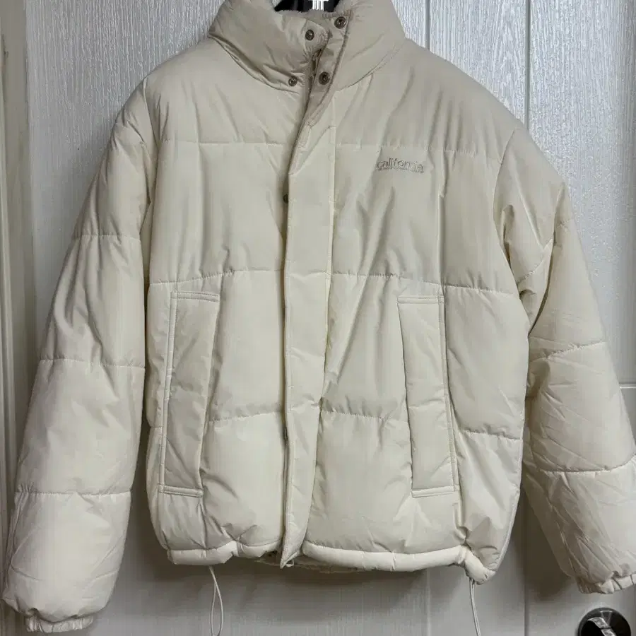 후아유 Reversible Puffer Padding 화이트