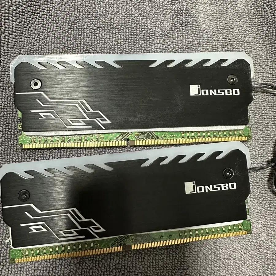 삼성전자 DDR4 8GB X2 커스텀 램