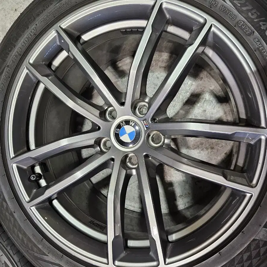 bmw5(g30) 18인치 휠타이어세트