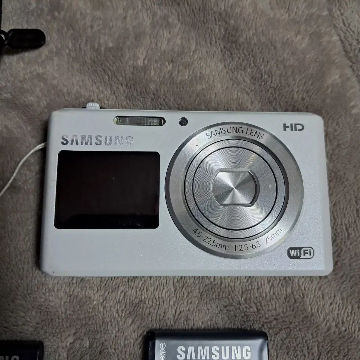 삼성 DV150F 디지털카메라