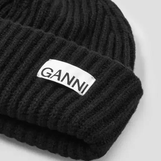 GANNI Structured Rib Beanie - Black