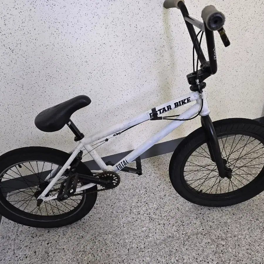 bmx+11.7로 픽시 대차합니다