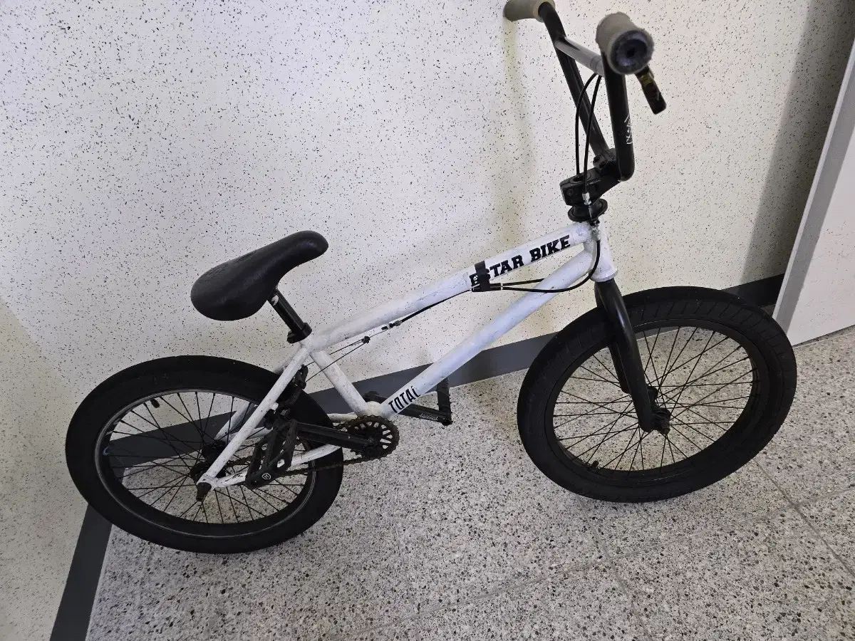 bmx+11.7로 픽시 대차합니다