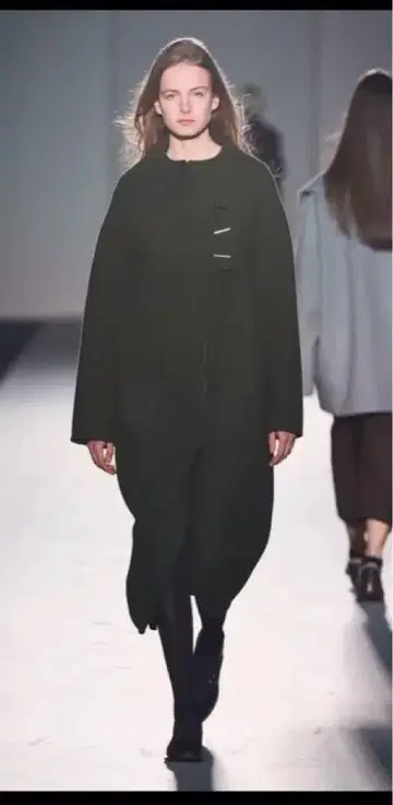 서포트 서피스 롱 코트