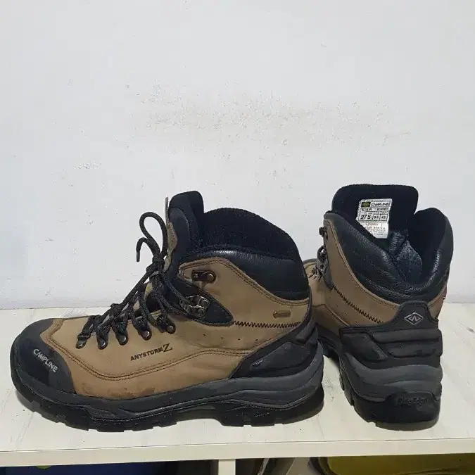 택포 270~275 A급 캠프라인 GORE-TEX 트레킹 중등산화!