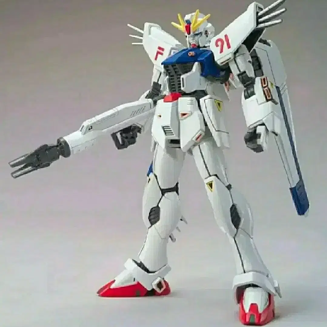 HG F91 건담 건프라 프라모델 건베 건담베이스 우주세기 기동전사 로봇