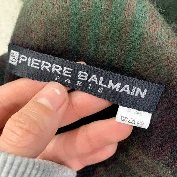 PIERRE BALMAIN 울 머플러