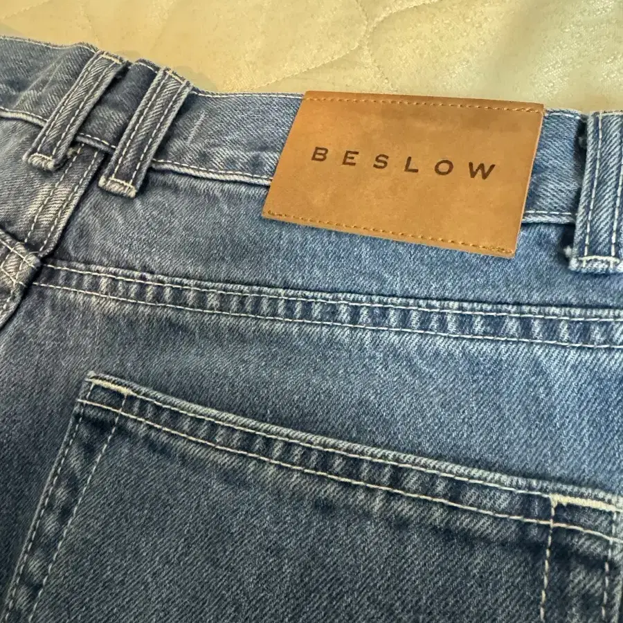 [30] 비슬로우 CONE MILL DEEP ONE TUCK JEAN